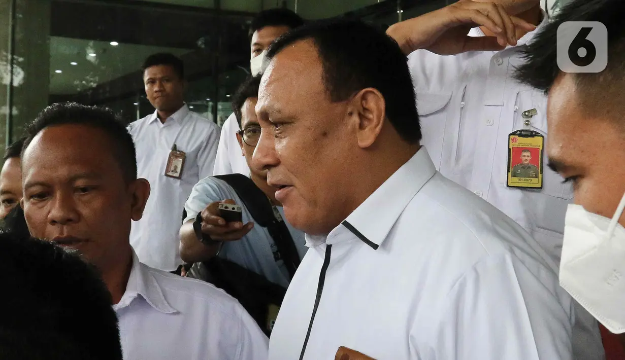 Selama lebih kurang tiga jam, Firli Bahuri diperiksa Dewas KPK. (Liputan6.com/Herman Zakharia)