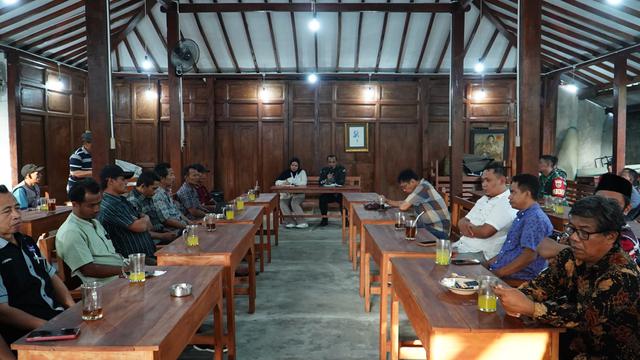 Pertemuan manajemen PSIM Yogyakarta dan Warga Sleman