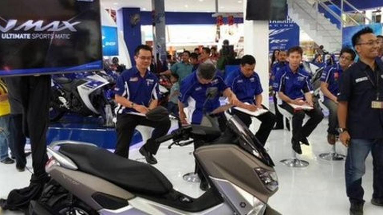 Yamaha Nmax non-ABS resmi dirilis dengan harga Rp 23,5 juta