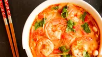 10 Resep Steamboat Kuah Tomyam Segar, Pedas, dan Gurih