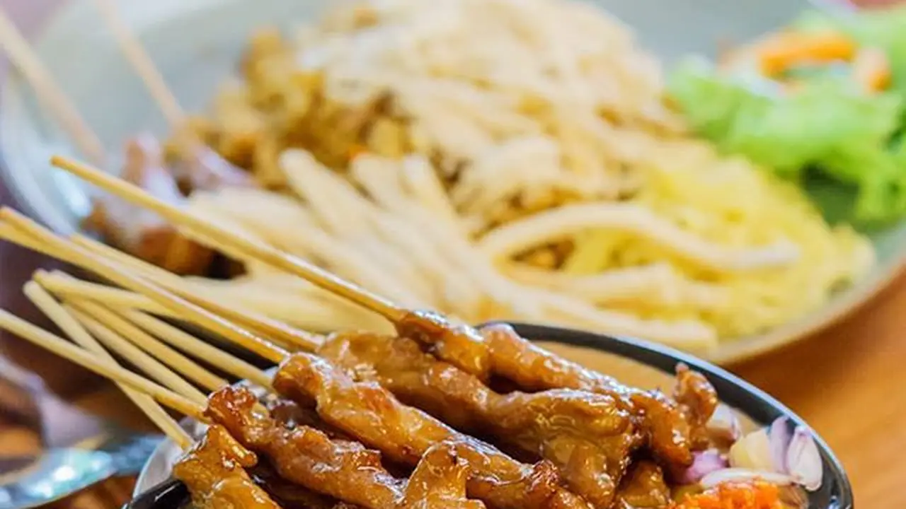SATE KHAS SENAYAN