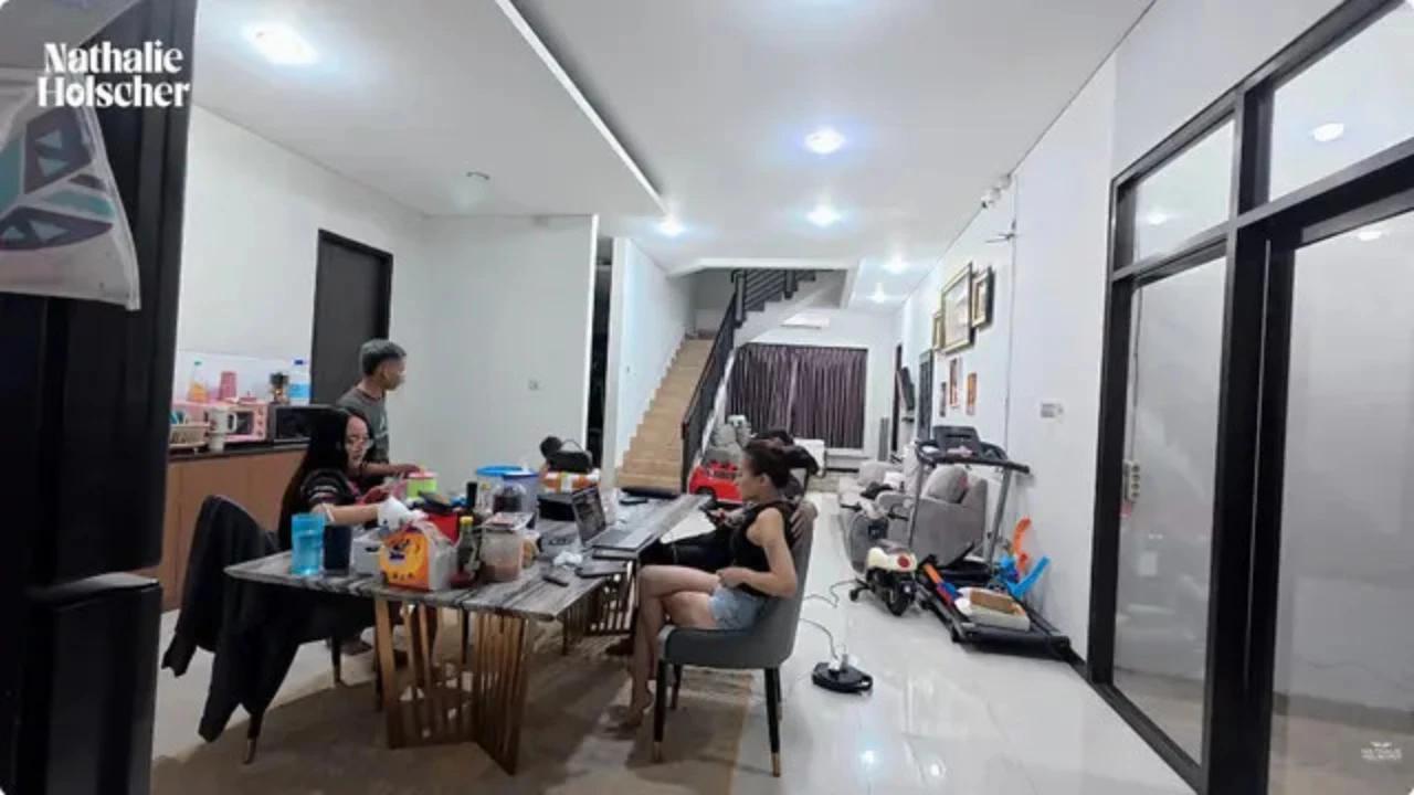 Intip Ruang Makan Nathalie Holscher, Nyaman dan Bikin Betah Kumpul Keluarga