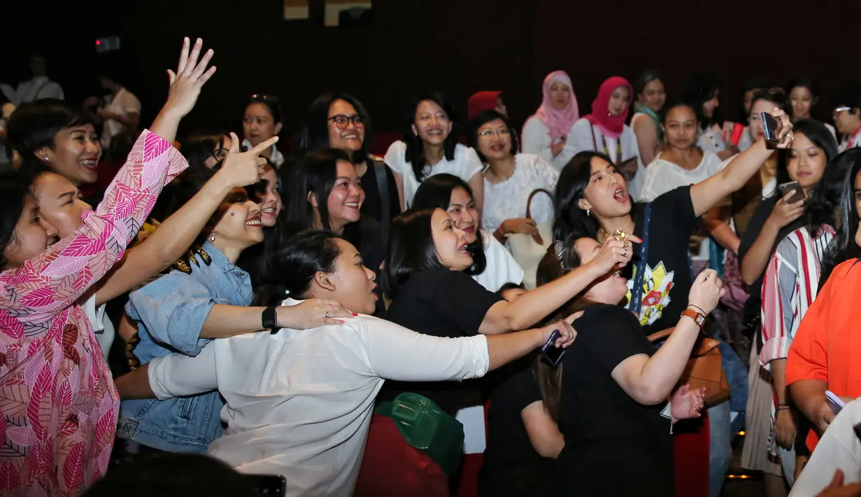 Dian Sastrowardoyo (Adrian Putra/Fimela.com)