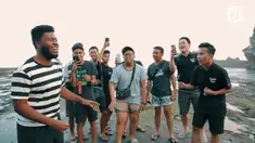 Penyanyi muda asal Texas, Amerika Serikat, Khalid kini tengah berlibur di Bali. Segala kegiatannya selama di Bali pun ia bagikan di instagramnya. Salah satunya ini!