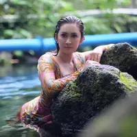 Potret Terbaru Nafa Urbach yang Makin Memesona di Usia 39 Tahun (sumber:Instagram/nafaurbach)