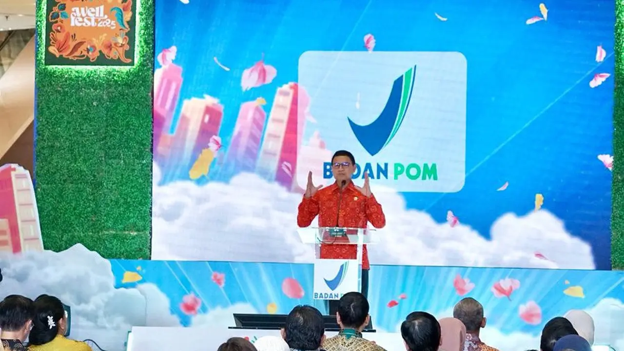 Kepala Badan Pengawas Obat dan Makanan (BPOM), Taruna Ikrar