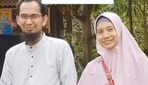 Ustadz Adi Hidayat dan istri menunggu 7 tahun untuk menikah. (Dok:&nbsp;TikTok @umaruchan71472)