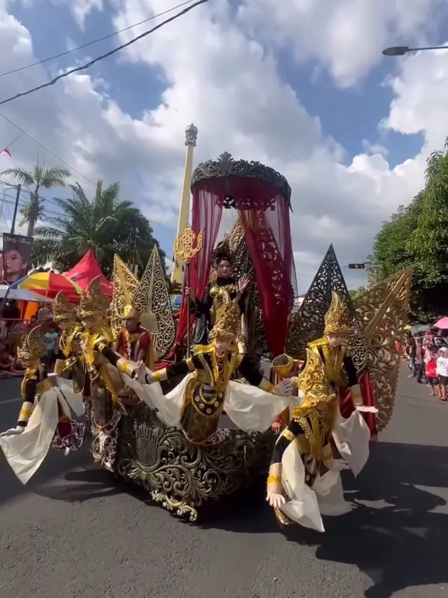 Bak Seorang Ratu, Ini 7 Potret Tiara Andini di Jember Fashion Carnaval