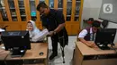 Di tengah perkembangan teknologi yang semakin pesat, siswa YPAC setingkat SMP/SMA di Jakarta dibekali pendidikan era digital. (merdeka.com / Arie Basuki)