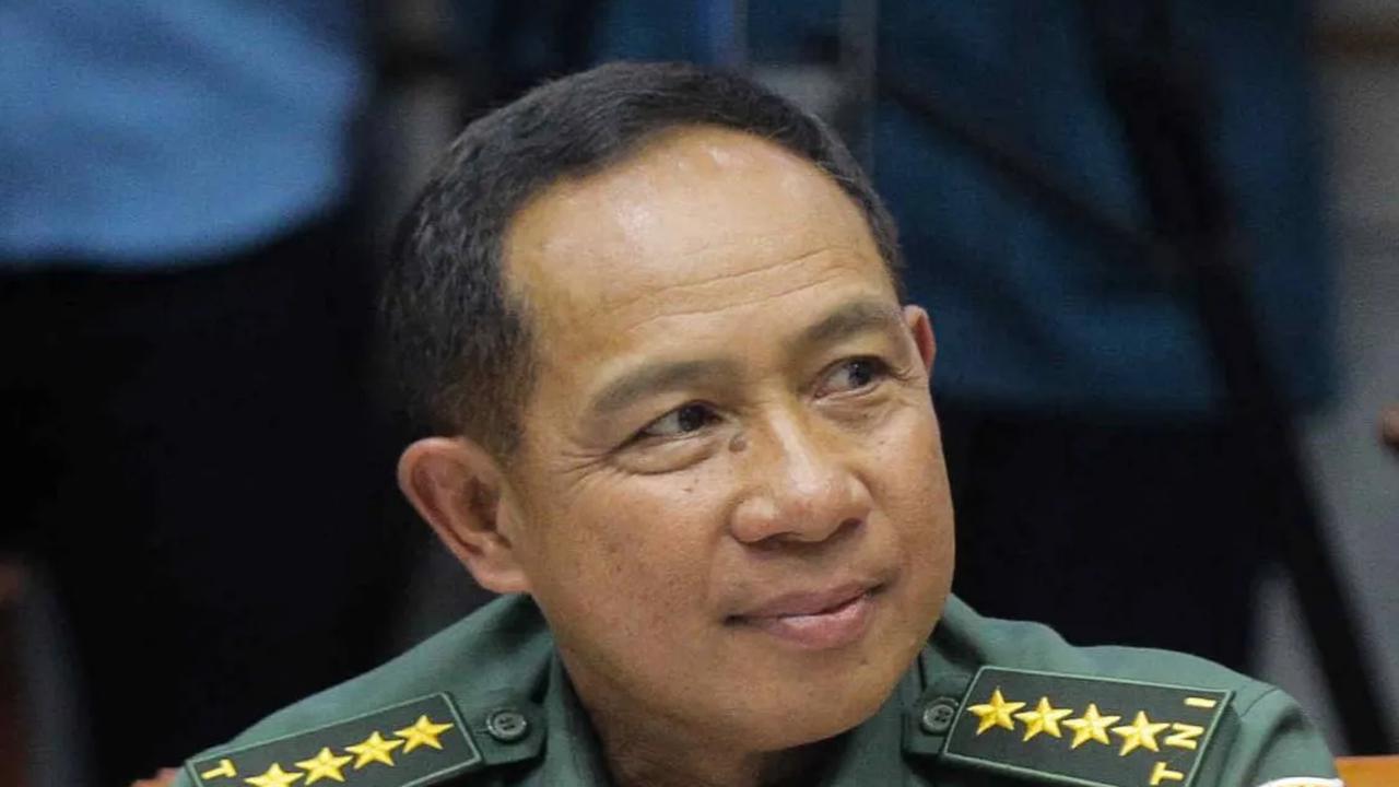Usai Fit And Proper Test Jenderal Agus Subiyanto Bernyanyi Bareng Anggota DPR di Kediamannya, Gayanya Bikin Salfok