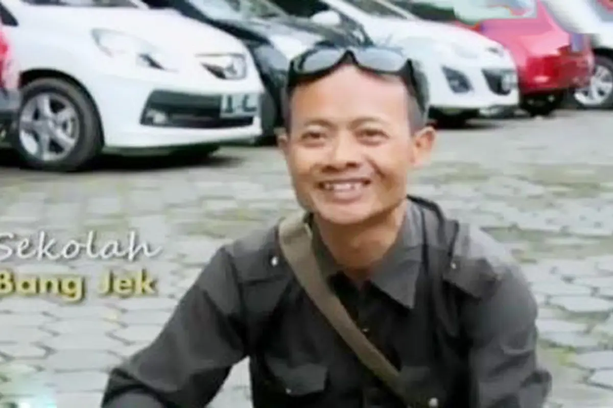 Sosok Minggu Ini: Bang Jek, Juru Parkir Pendiri Sekolah Gratis