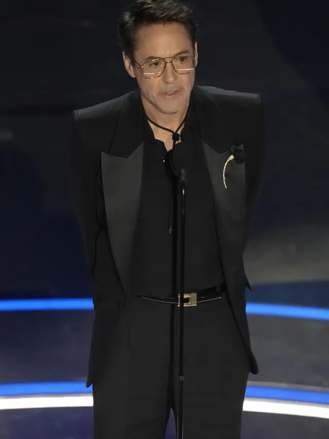 Robert Downey Jr