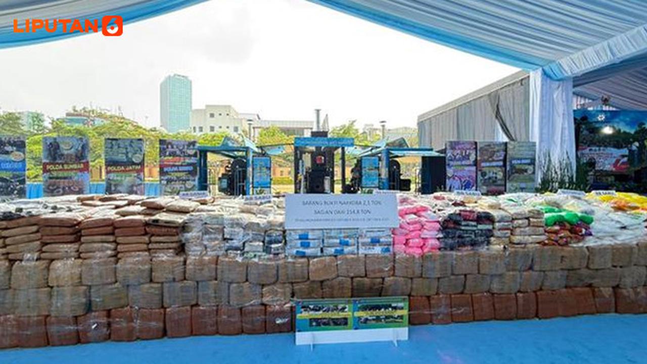 Banner Infografis Polri Musnahkan 214,84 Ton Narkoba Senilai Rp 29,37 Triliun.