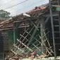 Bangunan di Tuban rusak akibat gempa. (Istimewa)