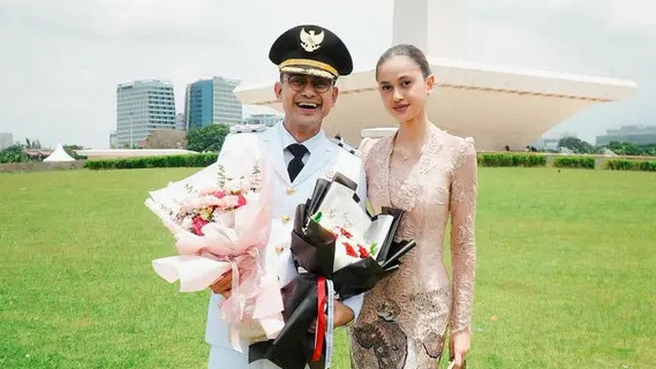 6 Momen Artis Dampingi Sang Ayah saat Pelantikan Jadi Pejabat, Asila Maisa Anak Ramzi Tampil Anggun Memesona