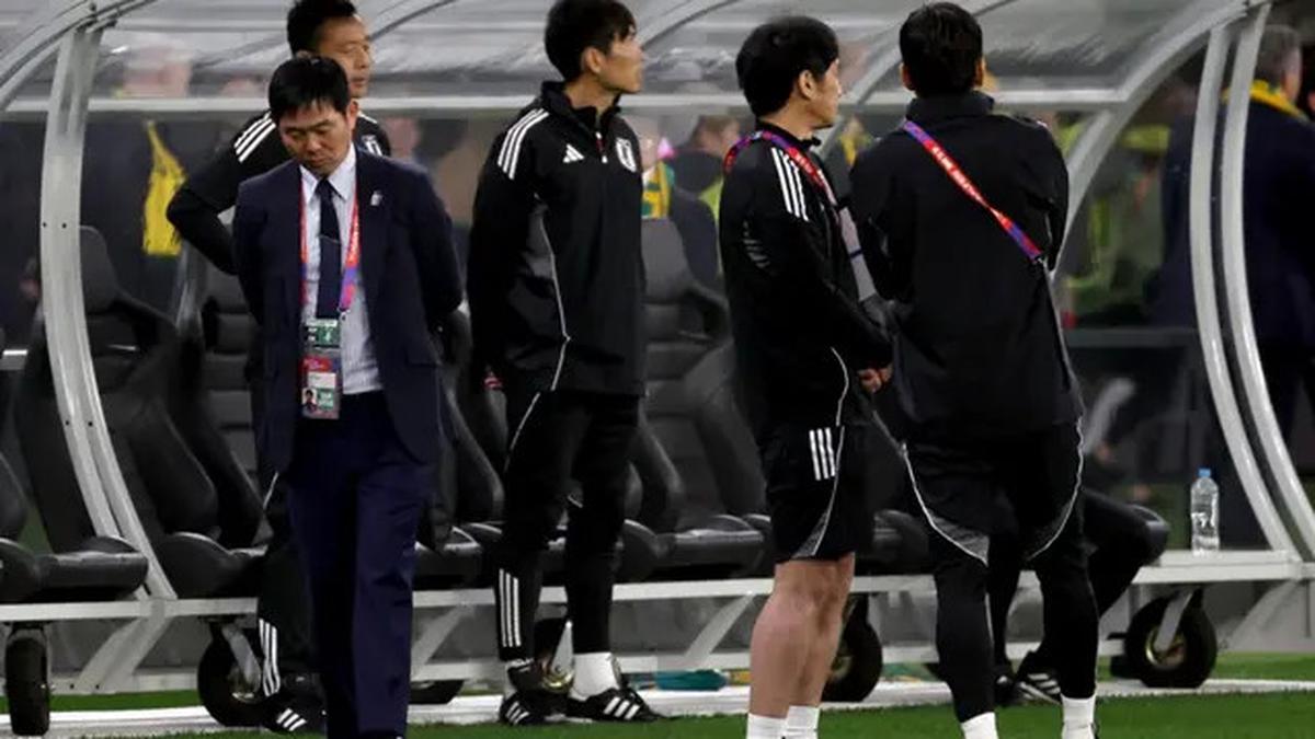 Analisis Bung Towel seusai Timnas Indonesia Dihajar Jepang: Keberatan Rolex, Tertampar Kenyataan dan Kebenaran Sepak Bola
