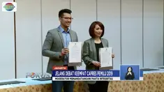 Jelang Debat ke-4 Pilpres 2019, moderator debat Zulfikar Naghi dan Retno Pinasti menandatangani pakta integritas.