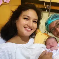 Apa arti nama anak Nadine Chandrawinata dan Dimas Anggara? Simak selengkapnya di sini! (instagram/nadinelist)