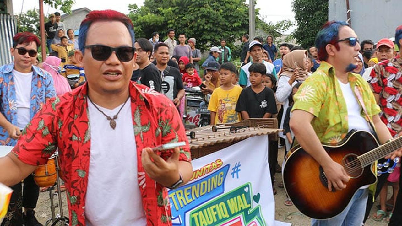 Wali dengan Single Trending Taufiq Wal Hidayah