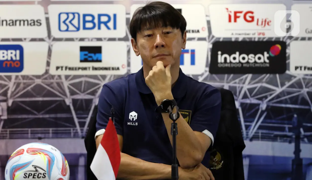 "Kami fokus ke pertandingan, bukan hiburan. Apalagi ini Argentina, tidak hanya mengandalkan Messi," tegas Shin Tae-yong. (Liputan6.com/Helmi Fithriansyah)