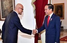 VIDEO: CEO Microsoft Satya Nadella Temui Jokowi di Istana, Bawa Investasi Jumbo Buat RI?