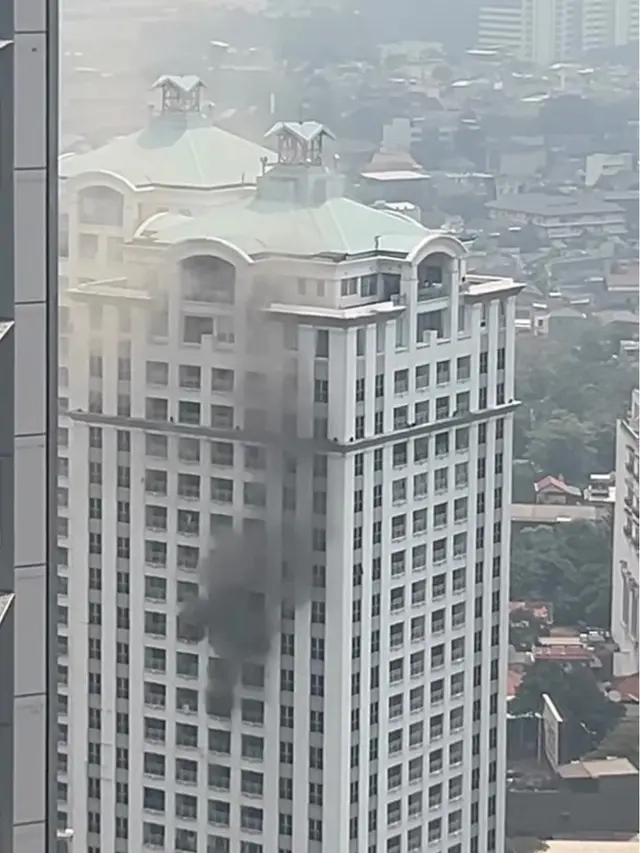 Kebakaran Apartemen Pavilion Jakpus, Damkar Sisir Korban Terjebak
