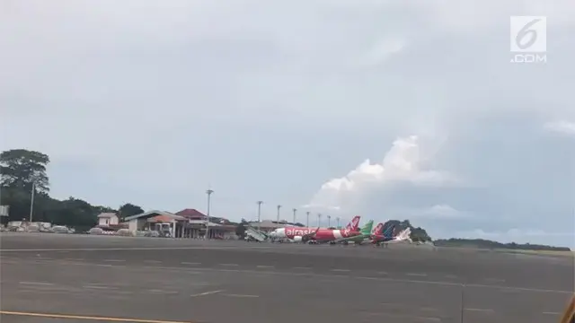 Status Gunung Agung yang ditingkatkan menjad awas membuat bandara Ngurah Rai Bali ditutup.