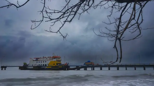 Kapal Motor Penumpang (KMP) Nuku yang melayani lintasan Kendari–Konawe Kepulauan. (Dok Kemenhub)