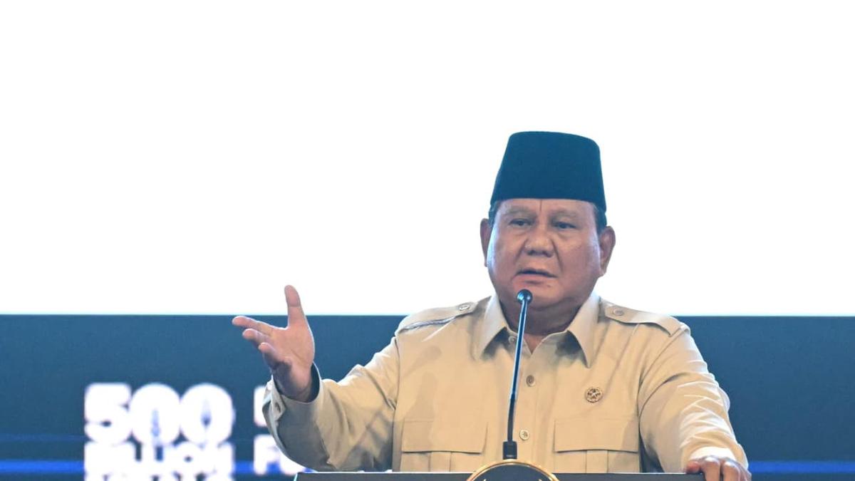 Di Hadapan Belasan Ribu Pelaksana MBG, Prabowo: Kepentingan Rakyat di Atas Semua Kepentingan