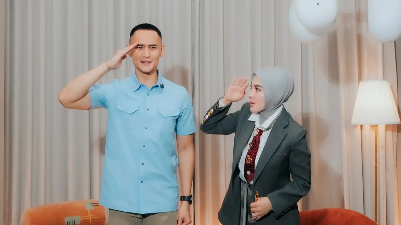 Syahrini dan Choky Sitohang
