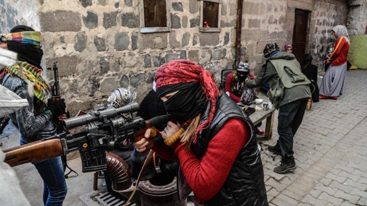 Kisah heroik militan perempuan Kurdi jaga keamanan Turki