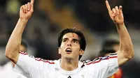 Prestasi Milan Terpuruk, Kaka Bela Seedorf