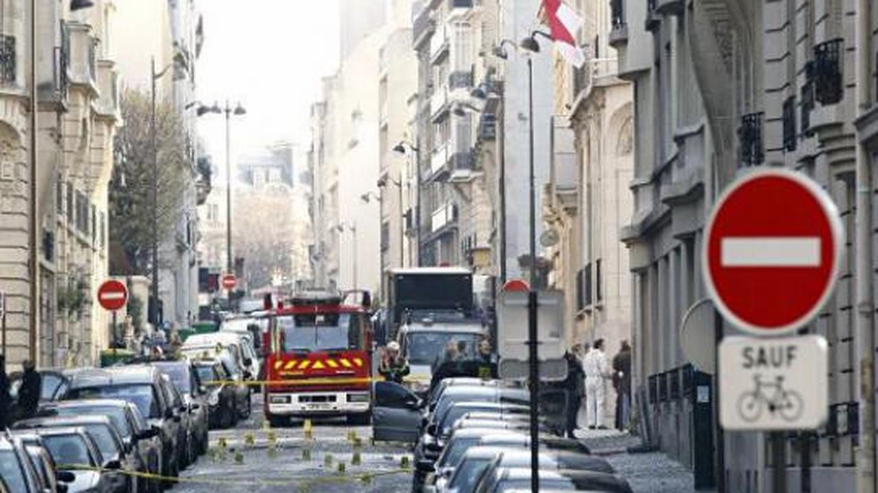 Bom Paris di pagi hari