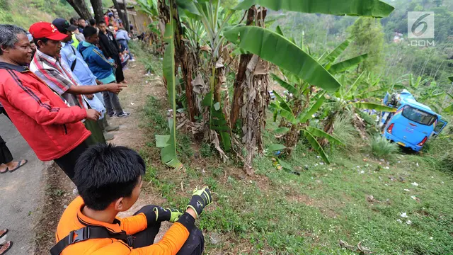 Bus Masuk Jurang di Sukabumi