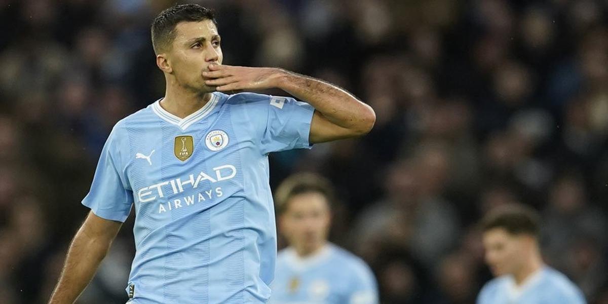 Mantap! Rodri Bisa Perkuat Manchester City Sebelum Musim 2024/2025 Berakhir