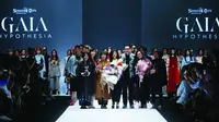 Senayan City mempersembahkan koleksi Sejauh Mata Memandang, Happa, dan Happa XY dalam pagelaran JFW 2017.