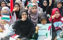 FOTO: Tangis Mahasiswa IPB Tuntut Hentikan Genosida Israel di Jalur Gaza saat Aksi Solidaritas Palestina
