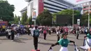 Di Semarang, La'eeb pagi ini mengunjungi Car Free Day di daerah Simpang Lima. Ditemani iringan Marching Band, ia disambut antusias oleh masyarakat "Kota Jamu". (Procomm Surya Citra Media)