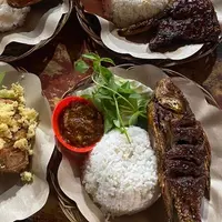 Pecel Lele Doniteni - Avi Renita (maps.google)