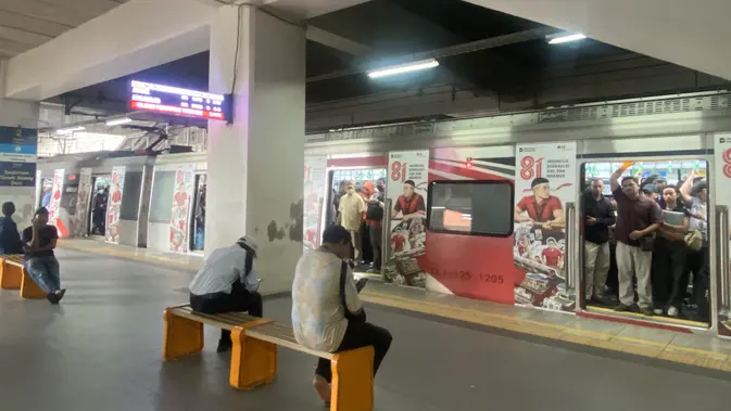 Perjalanan KRL Manggarai-Kampung Bandan Kembali Normal