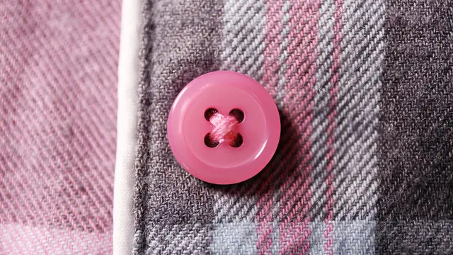 5 Penyebab Kerusakan Outfit Kesayangan Saat Sering Dicuci