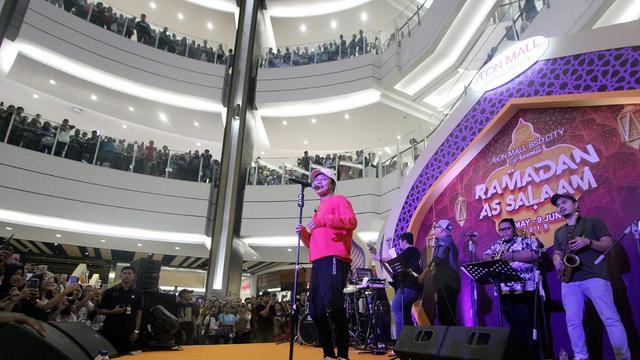 Rizky Febian di panggung Ramadan As Salam AEON Mall BSD City (ist)