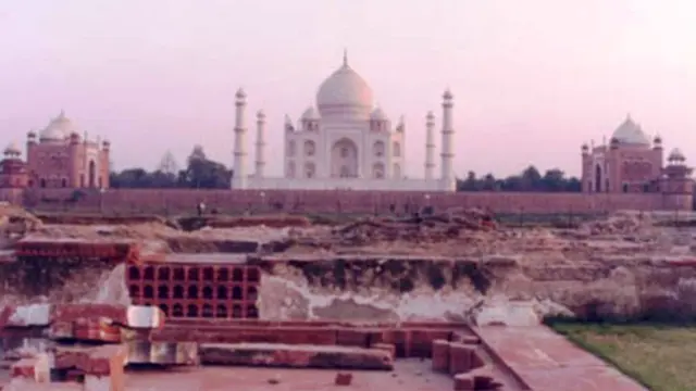 Struktur kuno ditemukan di dekat Taj Mahal