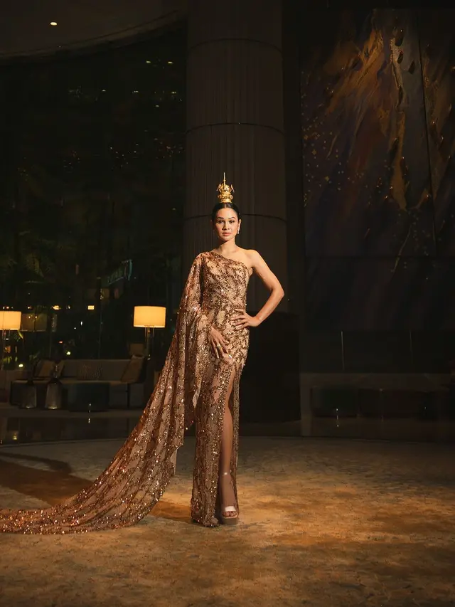 6 Pesona Anggun Andien Aisyah Pakai Busana Tradisional Thailand Chut Thai usai Manggung Perdana di Bangkok