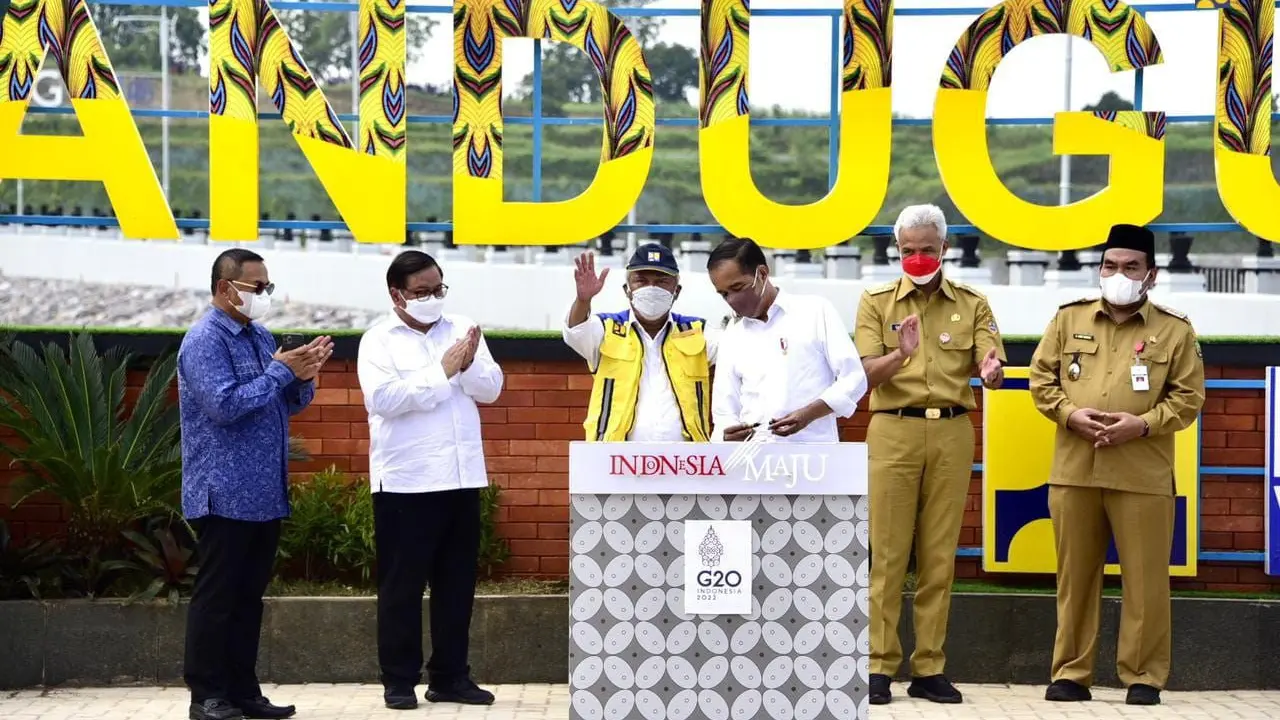 Presiden Joko Widodo (Jokowi) meresmikan Bendungan Randugunting di Kabupaten Blora, Jawa Tengah pada Rabu (5/1/2022). (Dok Kementerian PUPR)