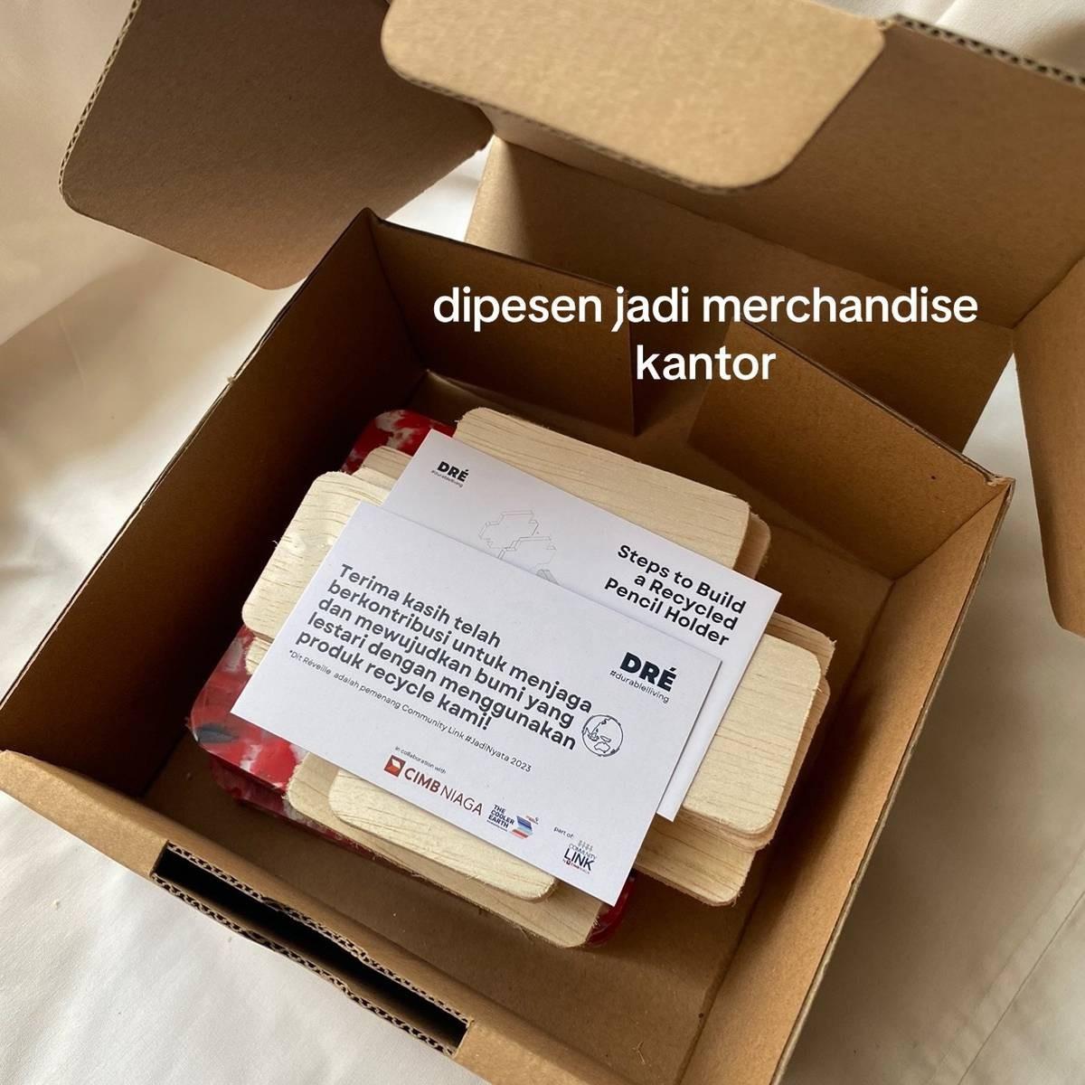Kumpulkan Sampah Lalu Diolah Jadi Produk Pensil Holder, Kisah Sukses Wanita Bangun Usaha Ini Tuai Pujian Warganet