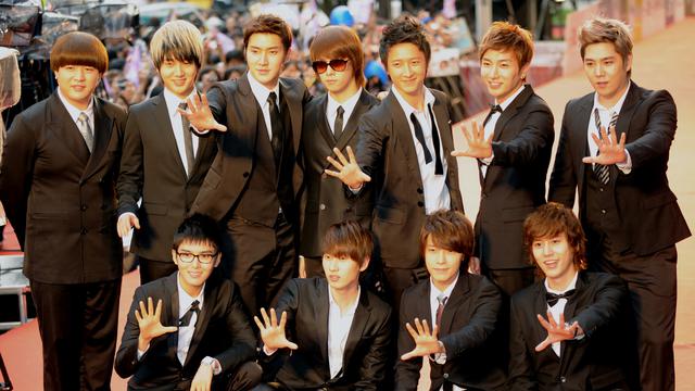 [Bintang] Super Junior Mengungkapkan Rasa Cintanya Pada ELF