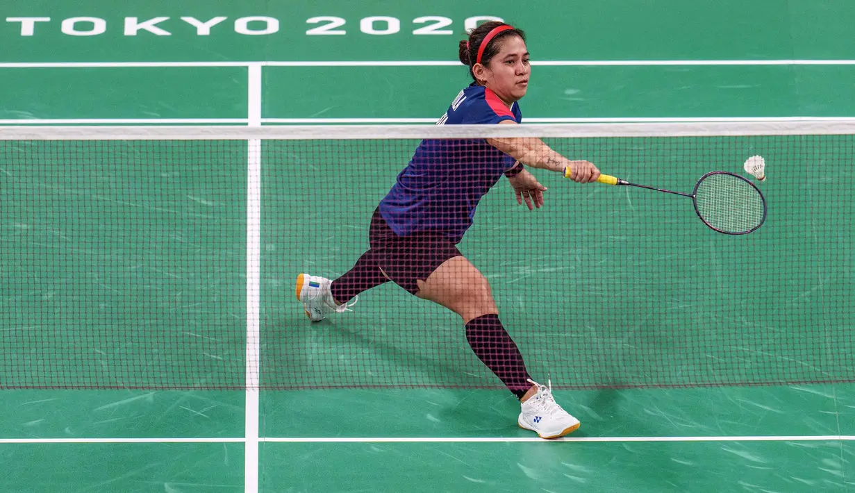Pada laga tersebut, Leani Ratri Oktila harus mengakui keunggulan wakil China, Cheng He Fang dengan skor 19-21, 21-17, dan 16-21. (Foto: AFP/OIS/IOC/Joe Toth)