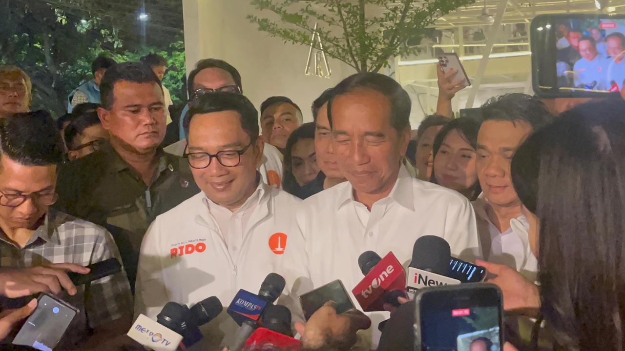 Analisis: Pamer Didukung Jokowi dan Prabowo Justru Bumerang Buat Ridwan Kamil?