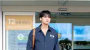 MINGYU hadirkan interpretasi maskulin yang kasual namun polished dengan kemeja Flower Bee Embroidery [Dior]